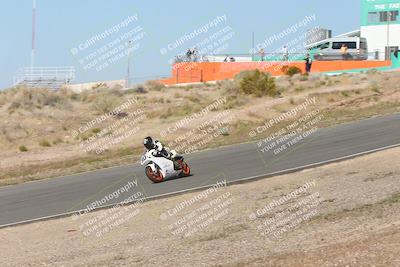 media/Apr-20-2025-AHRMA (Sun) [[393a79c373]]/Race/Group 11 early race/Turn 4b/